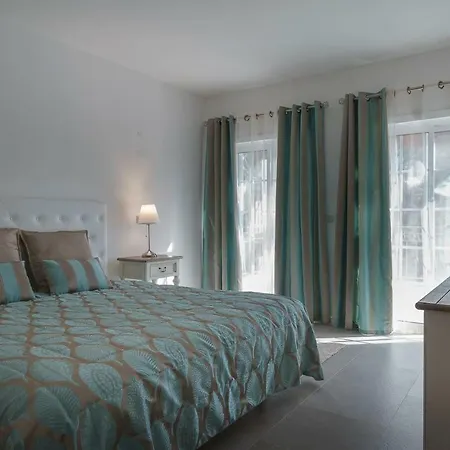Magnifica Com Piscina Aquecida* فيلة فارو
